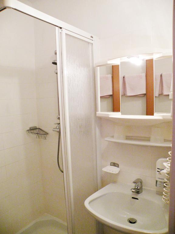 B&B Hotel Romerhof Тульн Номер фото