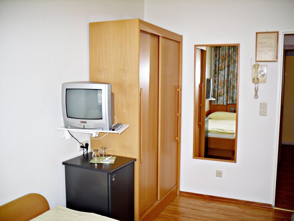 B&B Hotel Romerhof Тульн Номер фото
